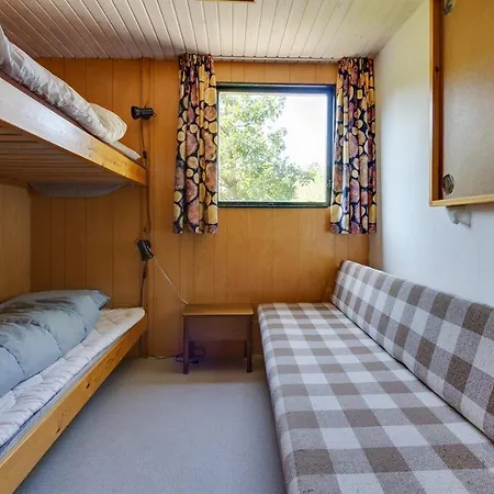 Three-bedroom Holiday In Feriehus *