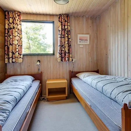 Three-bedroom Holiday In Feriehus *