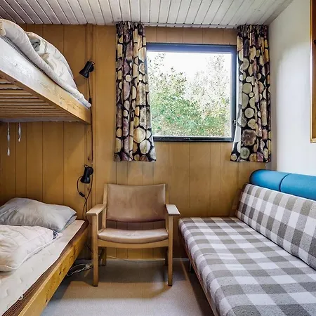 Three-bedroom Holiday In *
